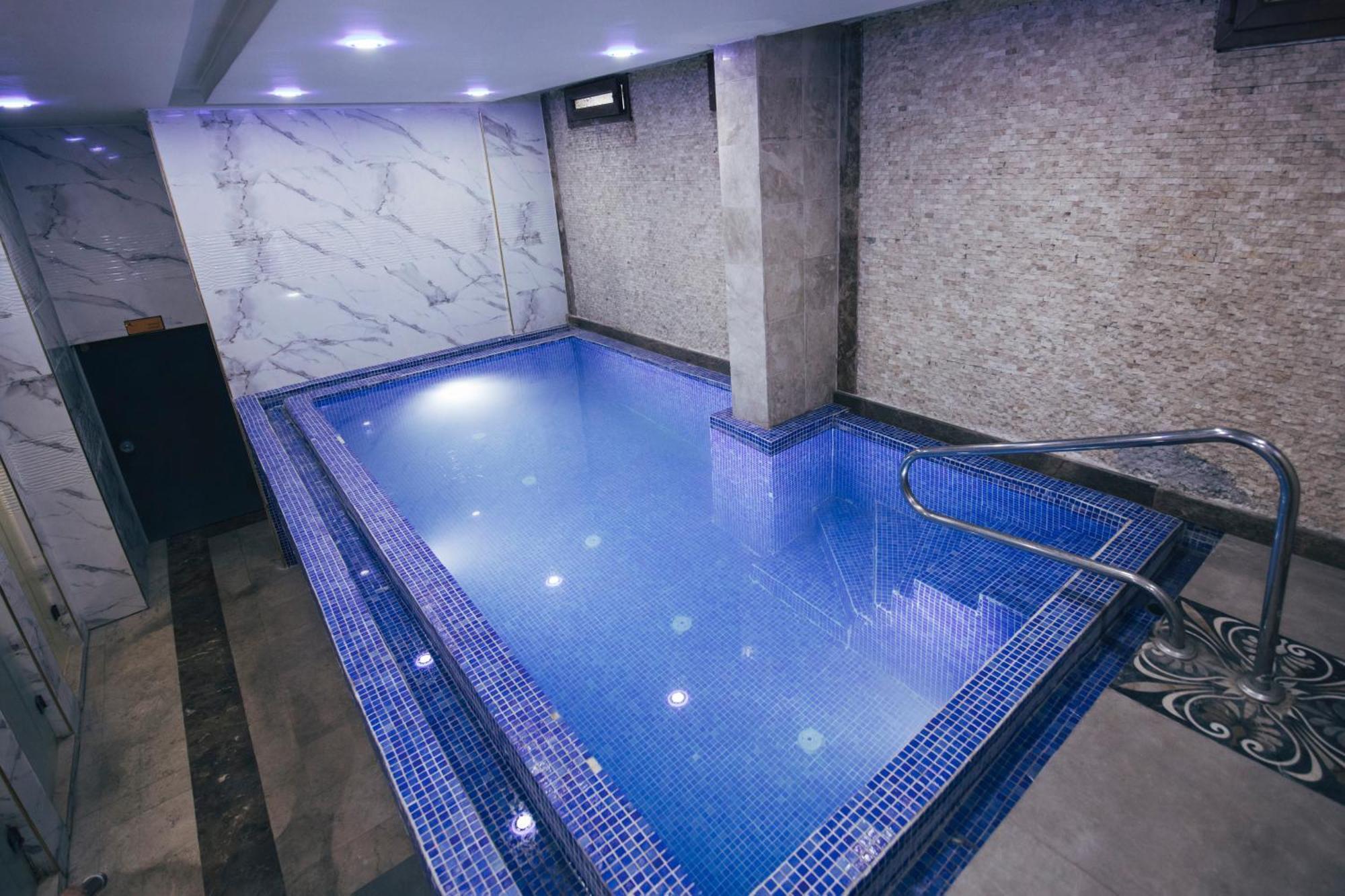 Royal Mersin Otel Exterior photo